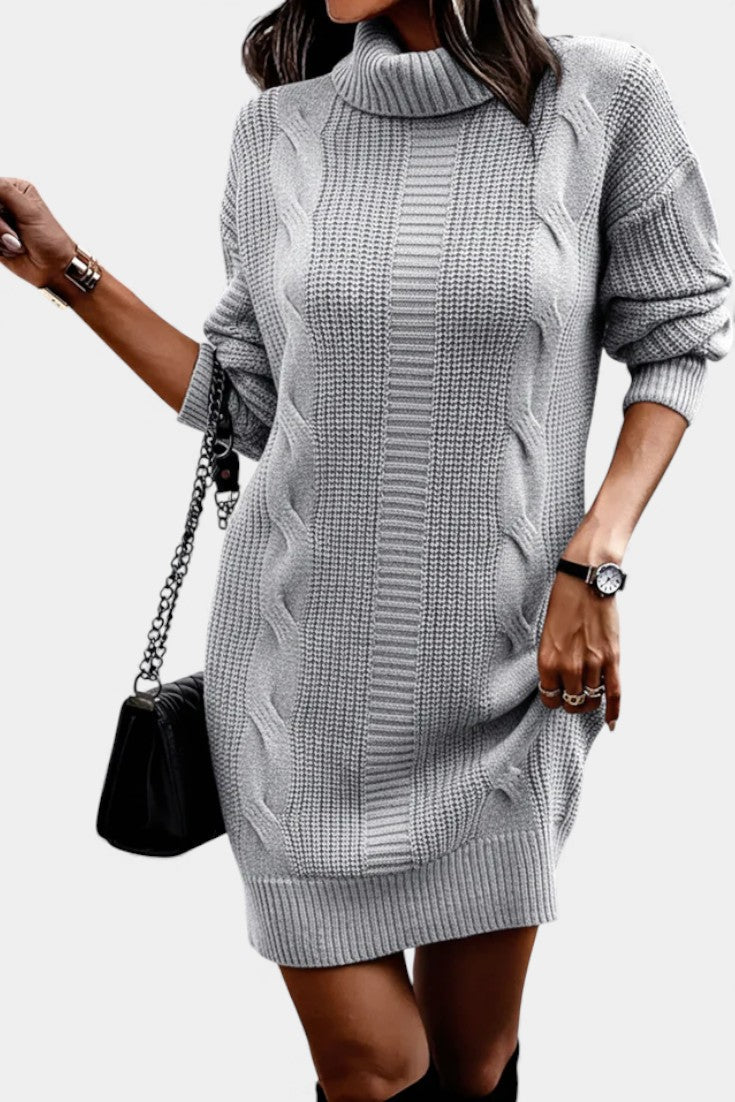 Taciana | Robe pull en maille unie à col roulé